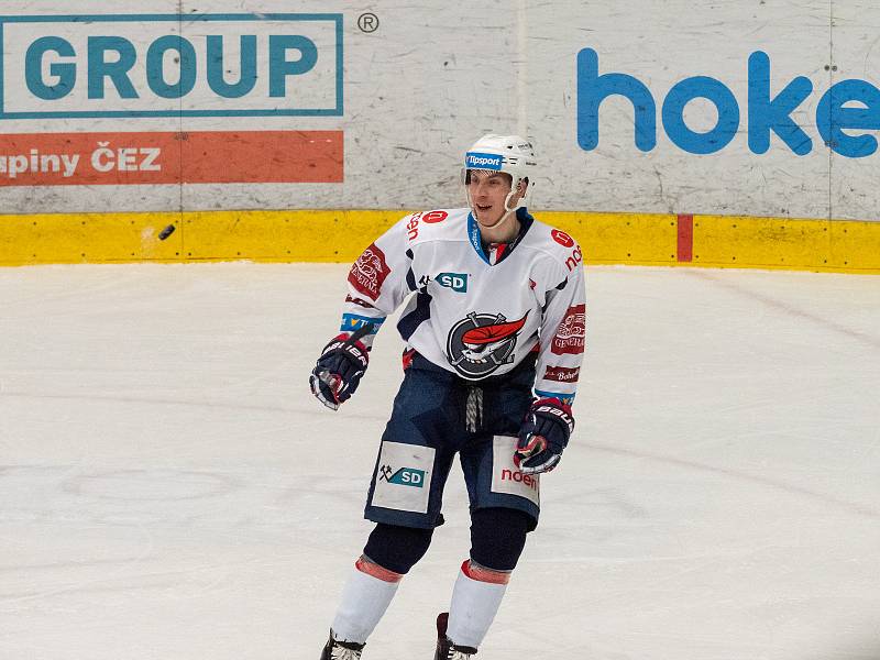 Hokejová extraliga: Piráti Chomutov - Mountfield HK.