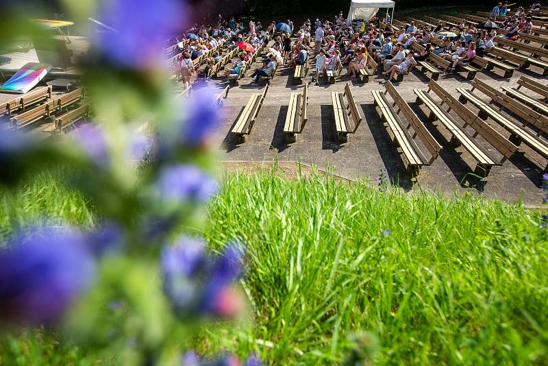 Divadelní festival Letos jinak. Kvůli koronaviru se konal Open air program v omezené míře.