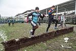 Závod Gladiator Race na dostihovém závodišti v Pardubicích.