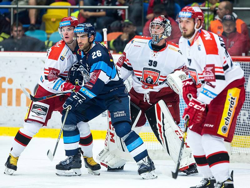 Hokejová extraliga: Mountfield HK - Bílí Tygři Liberec.