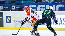 Hokejová extraliga: Mountfield HK - HC Energie Karlovy Vary.