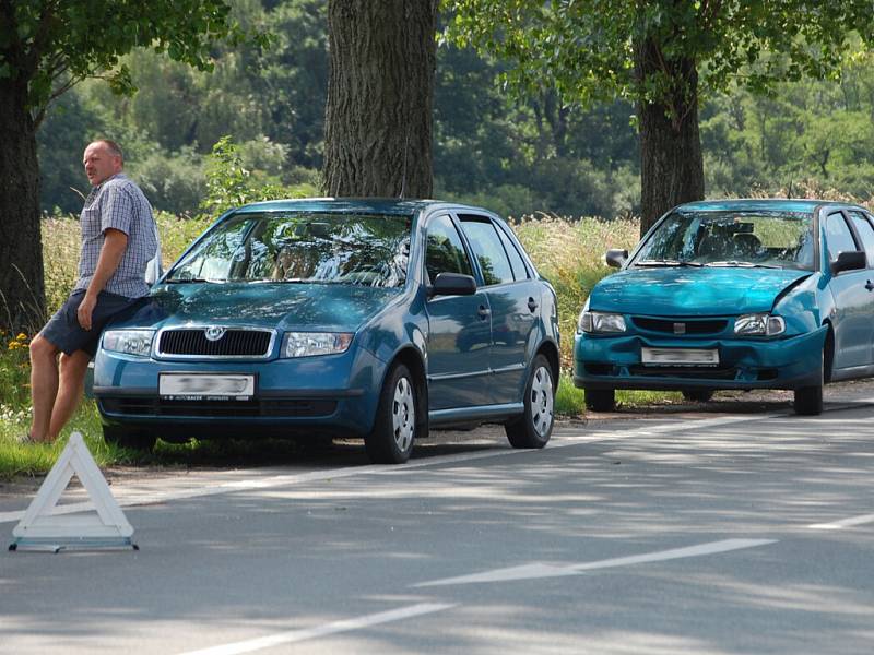 Řetězová dopravní nehoda šesti aut v Plačic