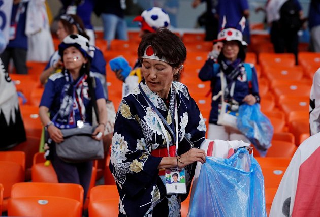 Fotbaloví příznivci z Japonska při MS v Kataru