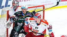 Předkolo hokejového Generali play off Tipsport extraligy: Mountfield HK - HC Energie Karlovy Vary.