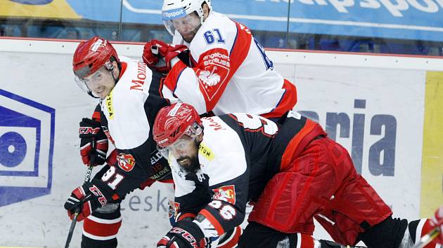 Mountfield Cup - turnaj v ledním hokeji: Mountfield HK - HC Dynamo Pardubice.