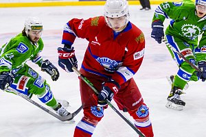 Hokejisté Nové Paky a Hronova se potkali pošesté v sezoně. Potřetí, ale prvně za tři body, vyhráli Bruslaři.