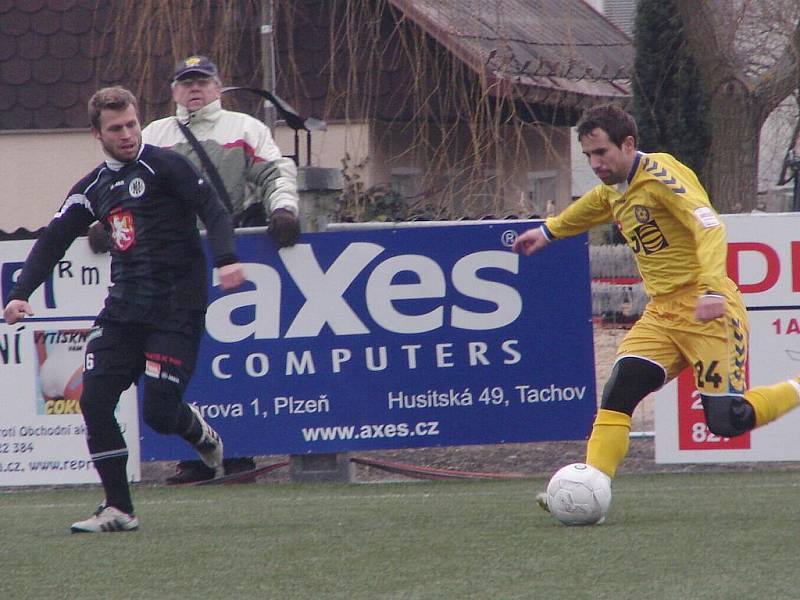 Zimní fotbalová Tipsport liga: Hradec - Jihlava.