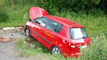 Tragická havárie osobního automobilu u Starého Bydžova.