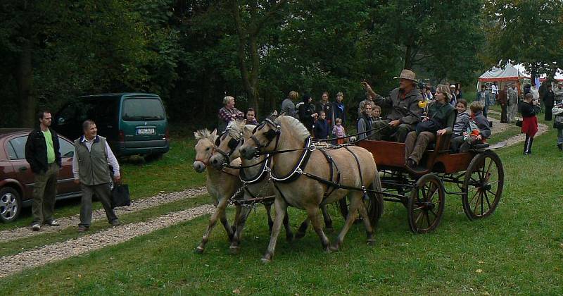 3. Hubertova jízda v Horních Černůtkách (sobota 25. září 2010).