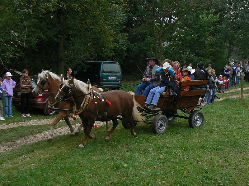 3. Hubertova jízda v Horních Černůtkách (sobota 25. září 2010).