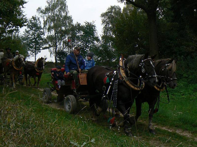 3. Hubertova jízda v Horních Černůtkách (sobota 25. září 2010).