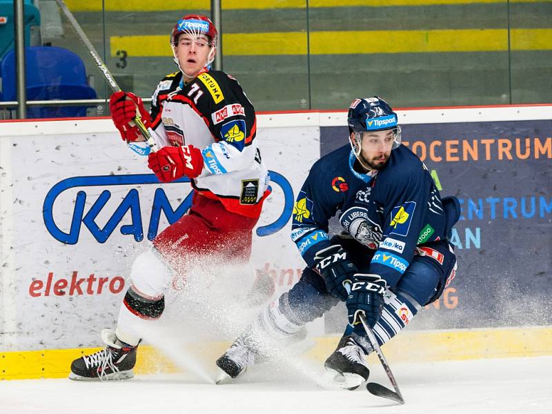 Hokejová extraliga: Mountfield HK - Bílí Tygři Liberec.