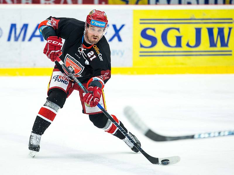 Hokejová extraliga: Mountfield HK - Piráti Chomutov.