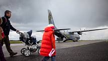 Akce Open Skies for Handicapped na královéhradeckém letišti.