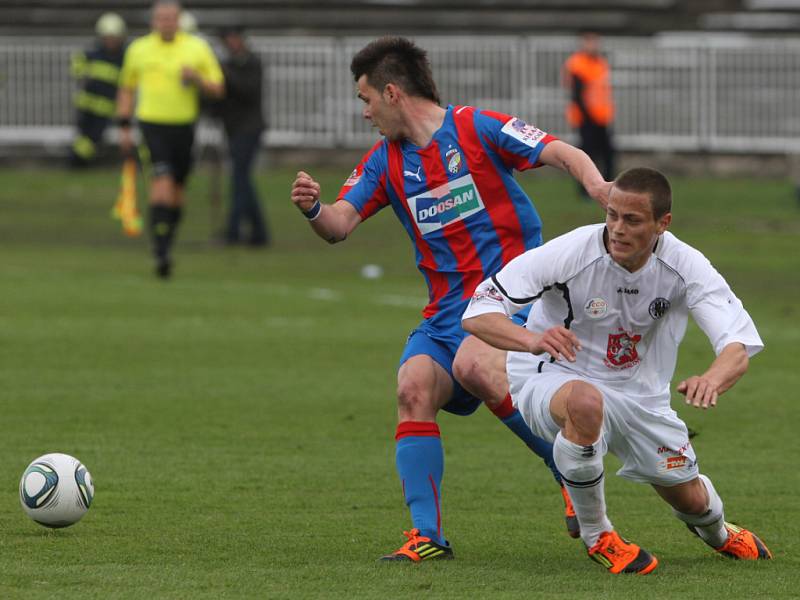 Fotbalová I. Gambrinus liga: FC Hradec Králové - FC Viktoria Plzeň.