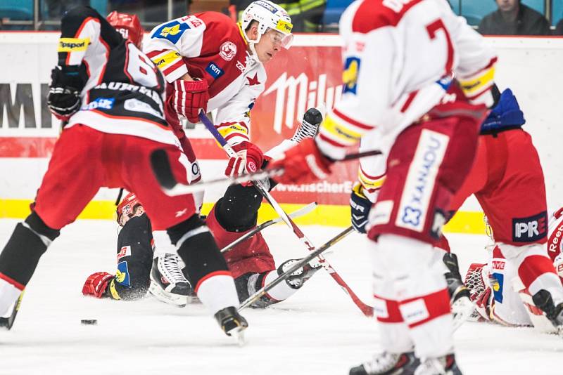 Hokejová extraliga: Mountfield HK - HC Slavia Praha.