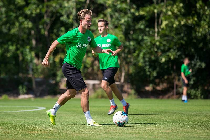 Fotbal fotbalová národní liga FC Hradec Králové  první trénink