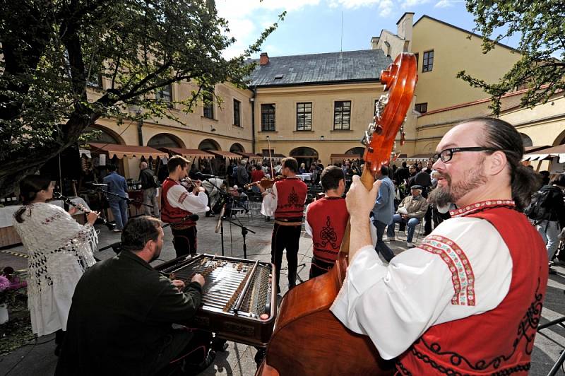 Hradecký koštýř - slavnosti vína a burčáku v Hradci Králové.