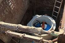 Labská kotlina má po šesti letech nové kanalizační potrubí