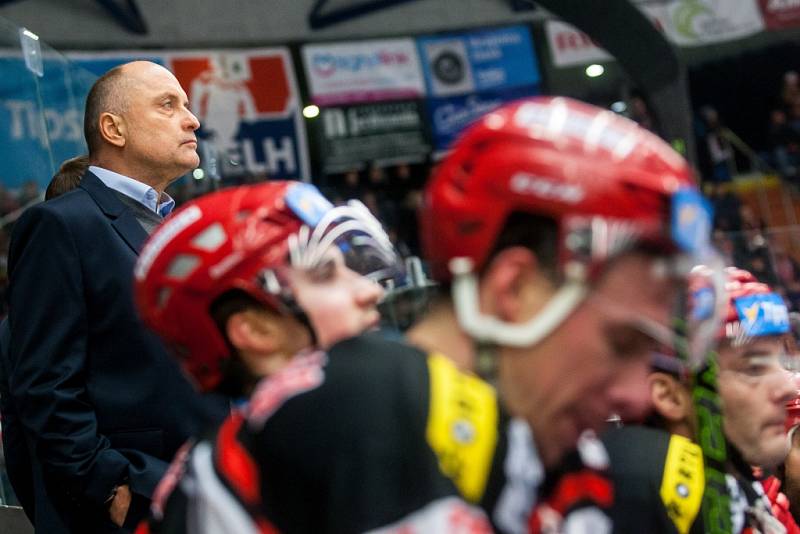 Hokejová extraliga: Mountfield HK - Bílí Tygři Liberec.