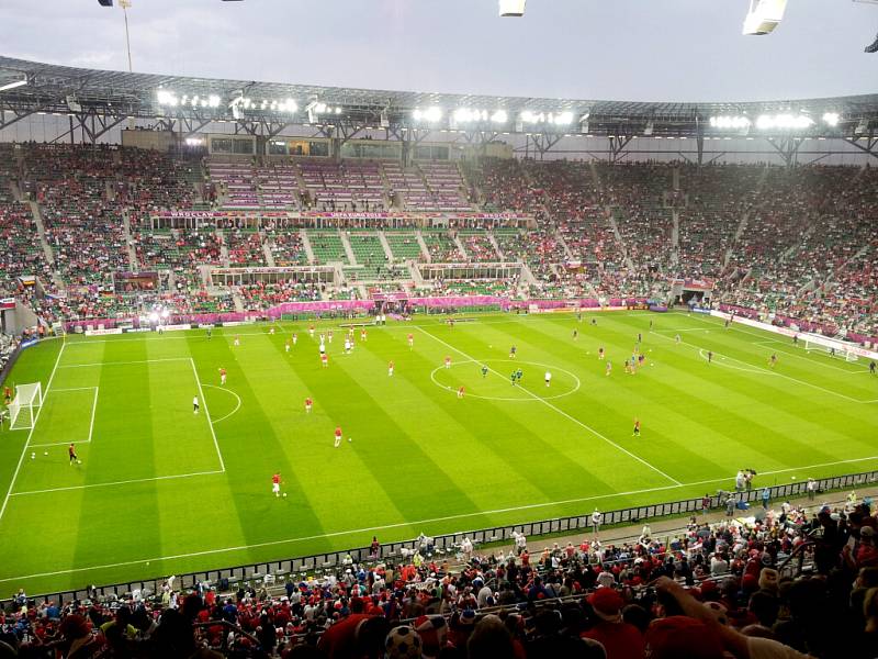 Atmosféra na fotbalovém mistrovství Evropy v polské Vratislavi.