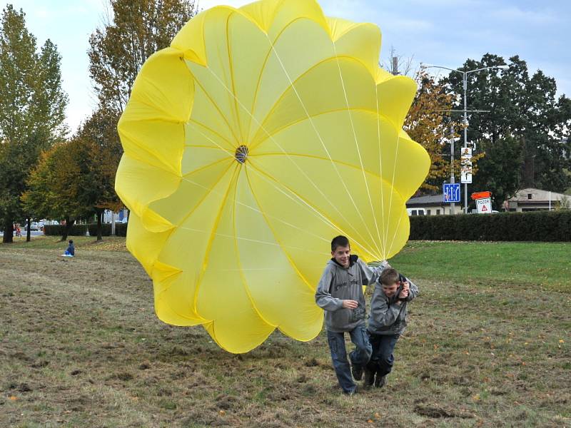 Hradecká drakiáda 2008