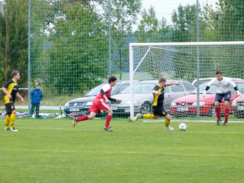 Krajská fotbalová I. A třída: TJ Stard ZD Ohnišov - FK Černilov.