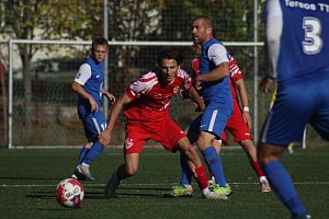 Divize C: Slavia Hradec Králové (červení) - Dobrovice