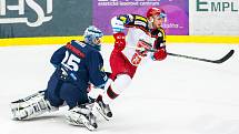 Hokejová extraliga: Mountfield HK - Bílí Tygři Liberec.