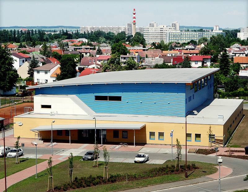 Sportovní hala v Třebši