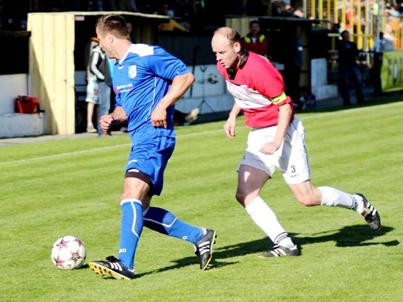 Krajský přebor ve fotbale: SK Červený Kostelec - SK Libčany.