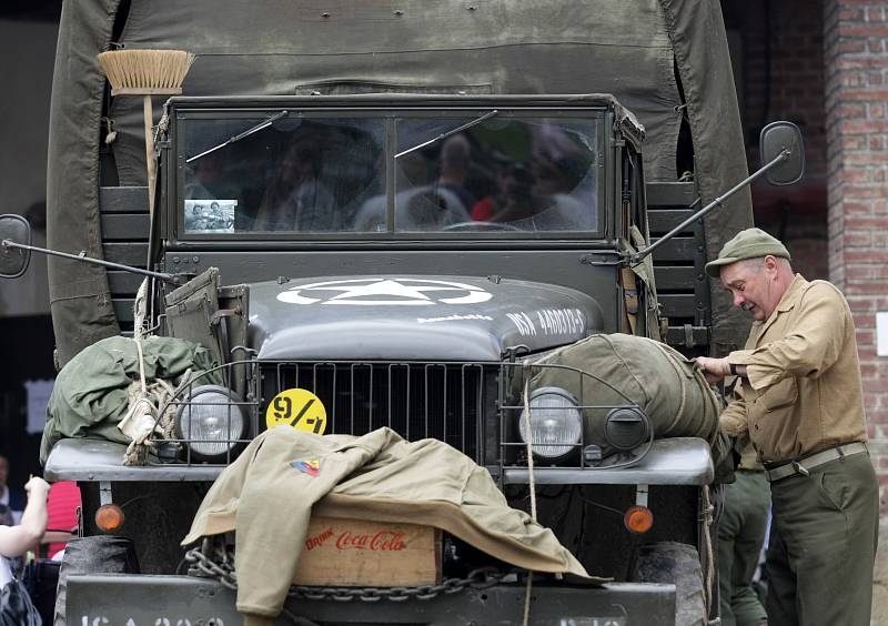 Rekonstrukce mise americké armády do Velichovek z května roku 1945.