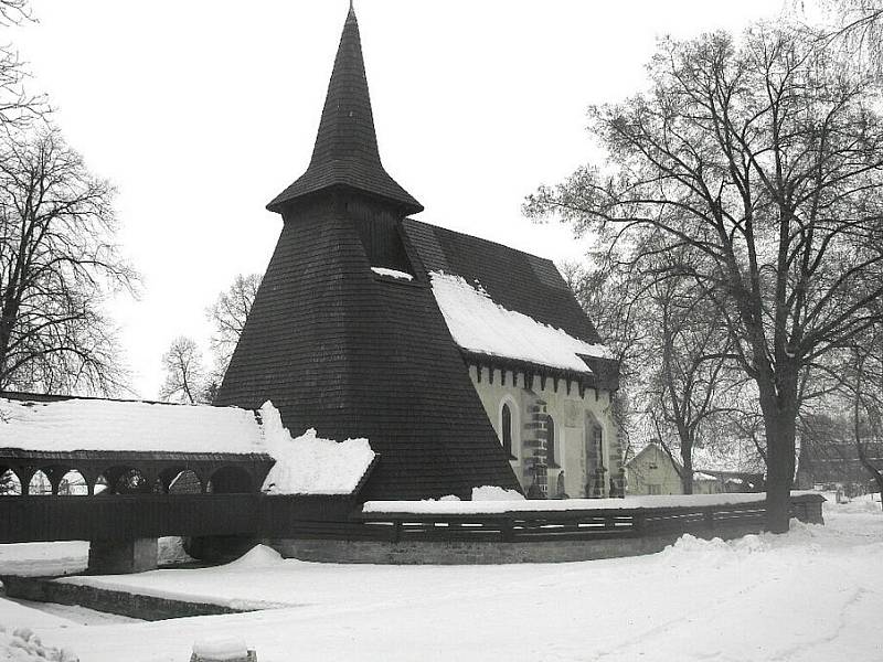 Nové národní památky na východě Čech: Dřevěný kostel sv. Bartoloměje v Kočí u Chrudimi.