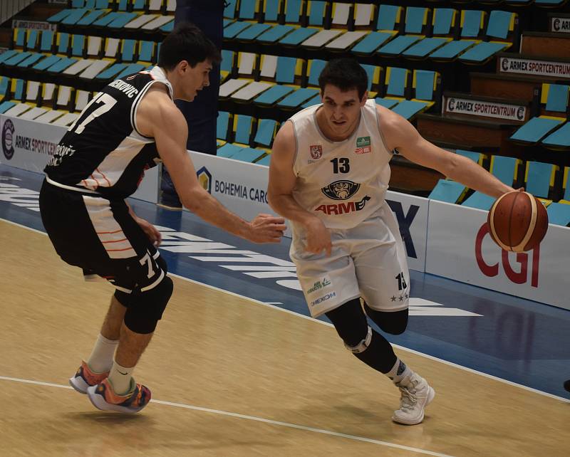 NBL předkolo play-off: Děčín vs. Hradec Králové