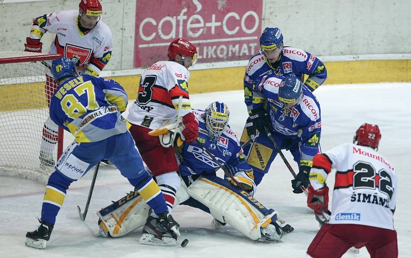 Hokejová extraliga: Mountfield HK - PSG Zlín.