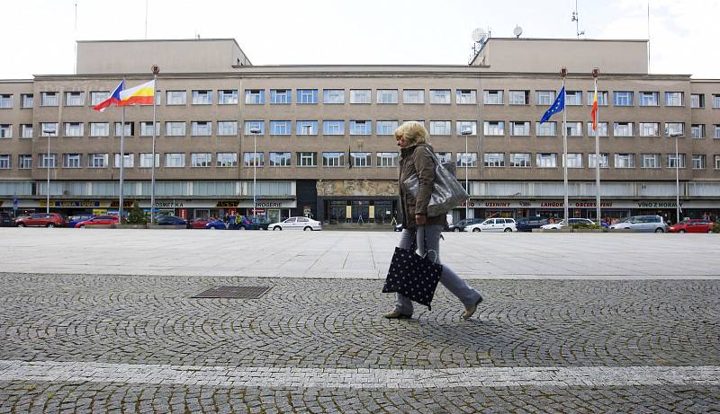 Budova bývalého Ředitelství státních drah, nyní sídlo krajské policie na Ulrichově náměstí v Hradci Králové.