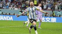Argentinec Lionel Messi se raduje ze svého prvního gólu v play off na MS.