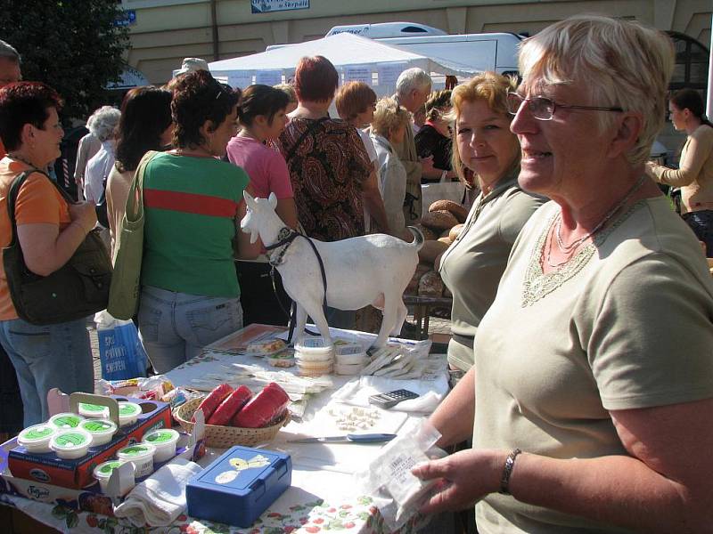 Farmářské trhy v Hradci Králové, sobota 11. června.