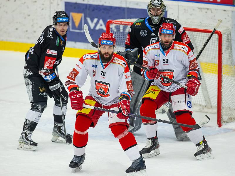 Extraliga 41. kolo: Mountfield Hradec Králové - HC Energie Karlovy Vary.