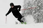 Na vrcholu Černé hory je třicet až čtyřicet centimetrů sněhu, proto se provozovatelé lyžařského areálu rozhodli 13. prosince zprovoznit alespoň jeden vlek, a to Sport 1, kde je upravená sjezdovka.