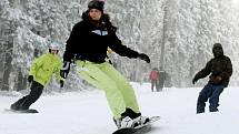 Na vrcholu Černé hory je třicet až čtyřicet centimetrů sněhu, proto se provozovatelé lyžařského areálu rozhodli 13. prosince zprovoznit alespoň jeden vlek, a to Sport 1, kde je upravená sjezdovka.