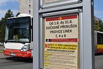 Hradeckému dopravnímu podniku chybí řidiči. V srpnu přestal jezdit na linkách 4 a 8.