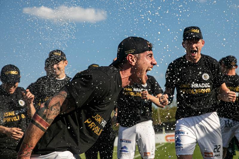 Postupové oslavy hradeckých fotbalistů