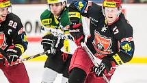 Hokejová extraliga: Mountfield HK - HC Energie Karlovy Vary.