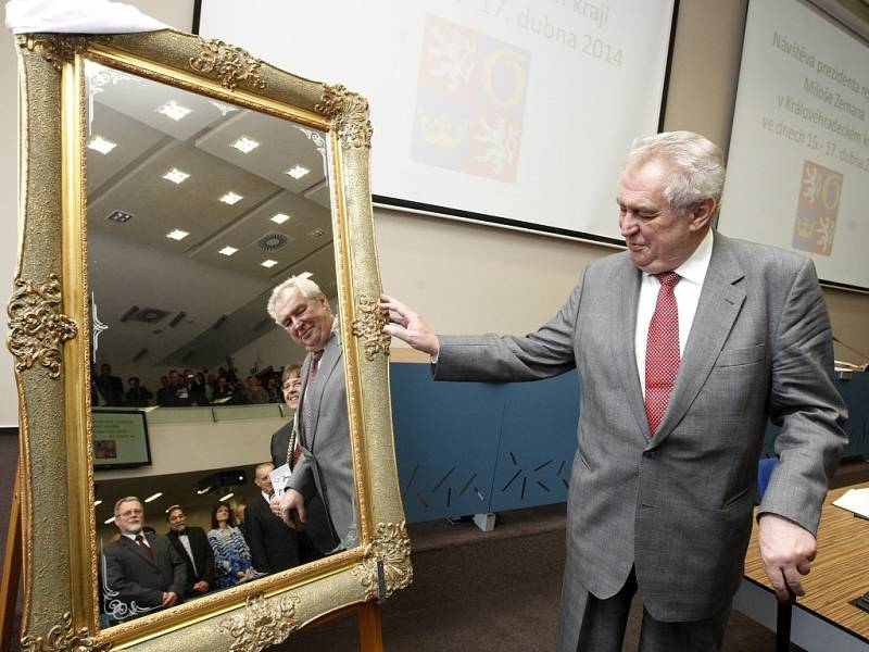 Prezident Miloš Zeman přijel na třídenní návštěvu královéhradeckého kraje.