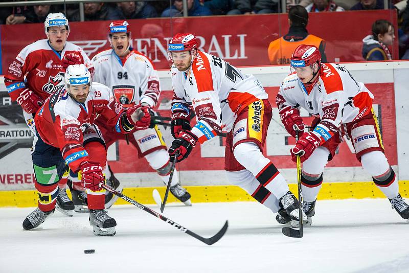 Hokejová extraliga: Mountfield HK - HC Dynamo Pardubice.