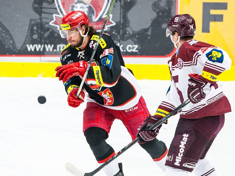 Hokejová extraliga - play off České pojišťovny - 4. zápas čtvrtfinále: Mountfield HK - HC Sparta Praha.