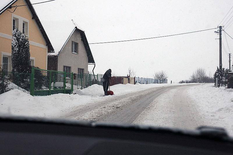 Sněhová kalamita v Hradci Králové, sobota 9. ledna 2010.