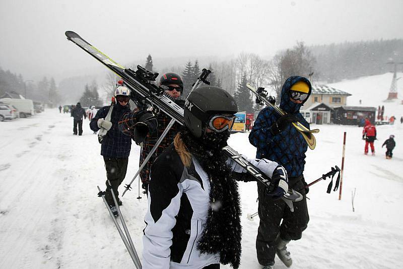 Deštné v Orlických horác, sobota 9. ledna 2010.