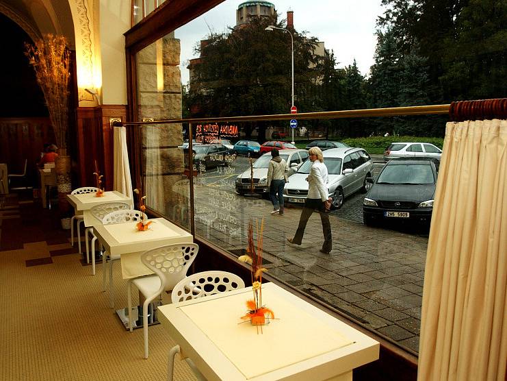 Restaurace Kotěra v Okresním domě